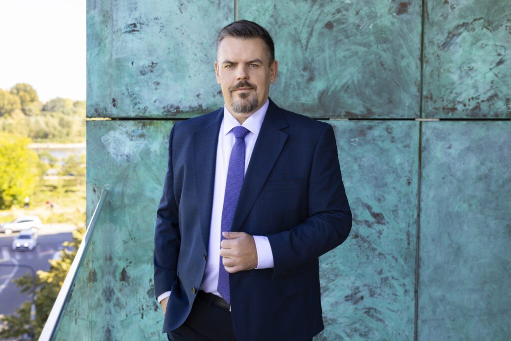 Polska między Waszyngtonem a Berlinem – strategiczny kurs prezydenta Nawrockiego